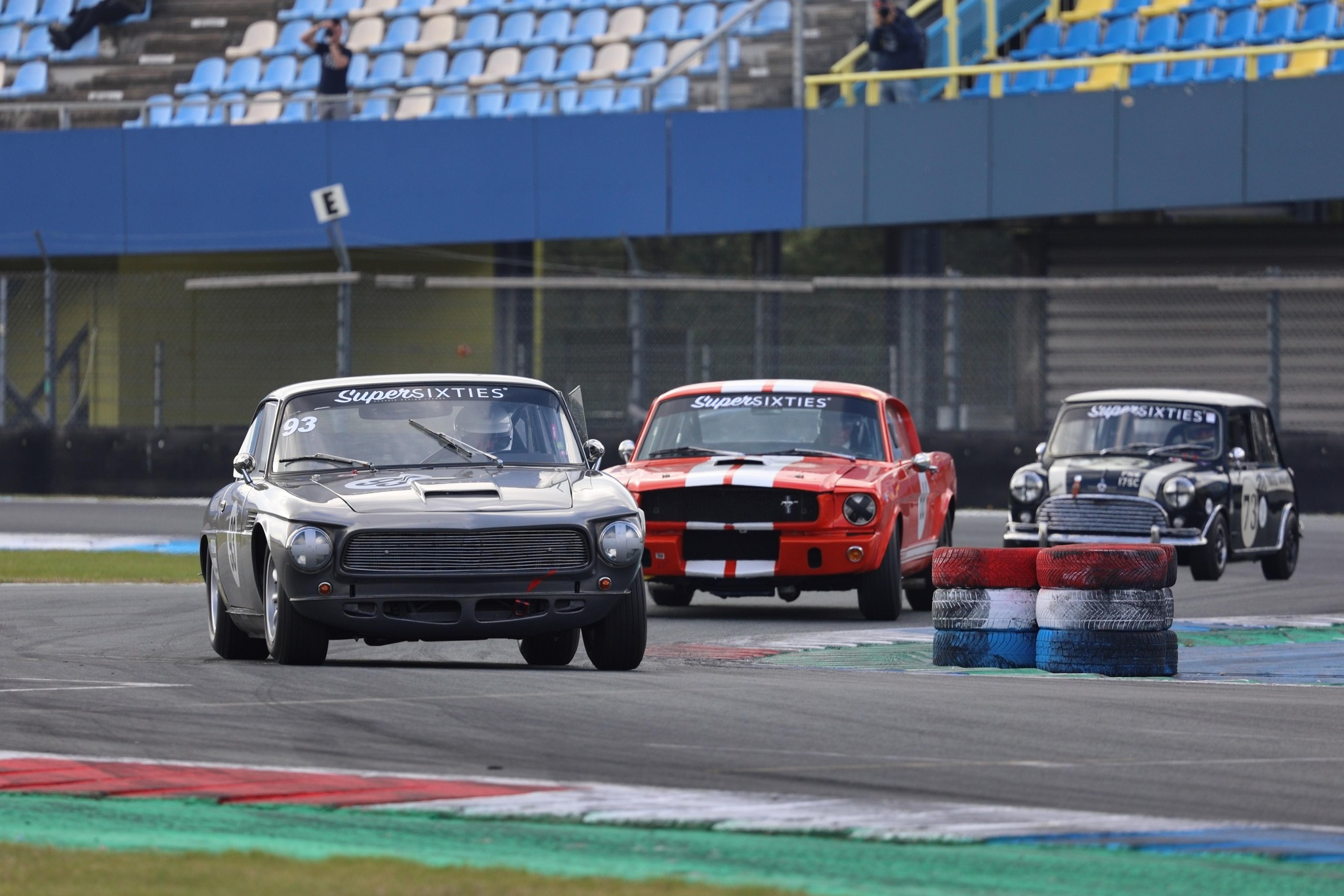 Midfield action with Rob Bergmans Iso Rivolta and Jur Nederpelt Shelby Mustang credits Senten Images