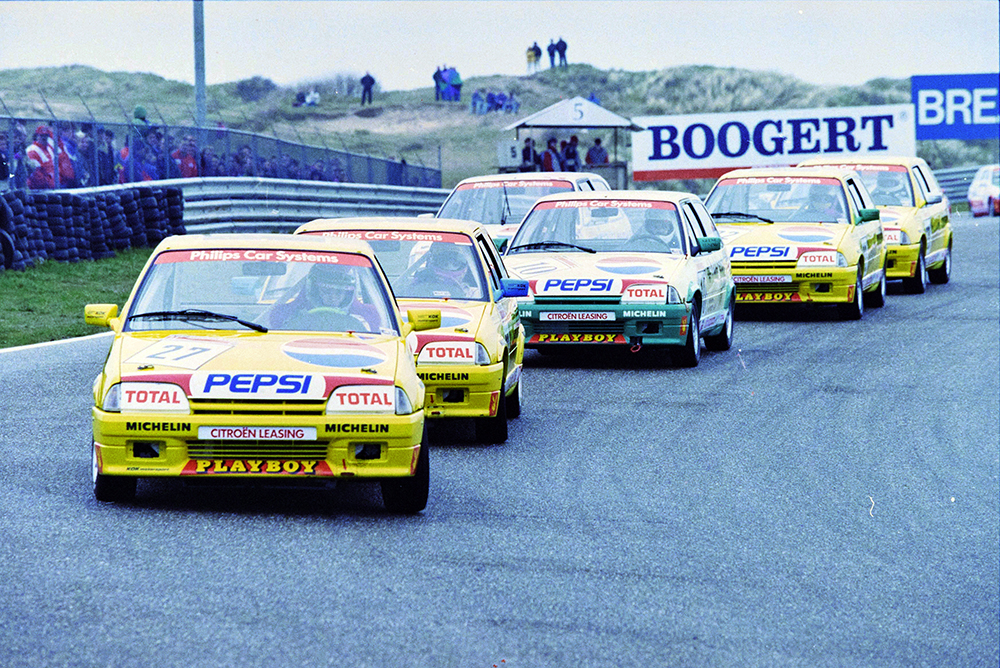 1995 AX De Boer